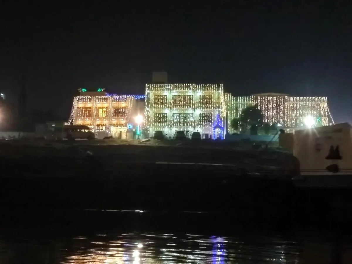 ***  Hotel Ganga Graden Varanasi India
